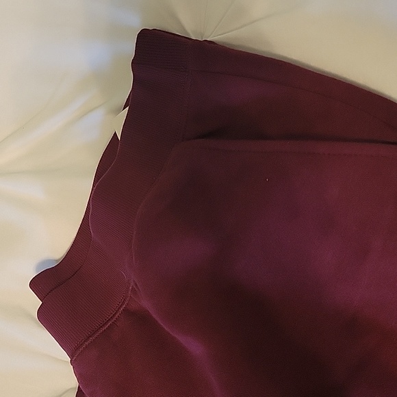 Brand new women's sweat pants burgandy size xl - Picture 3 of 4